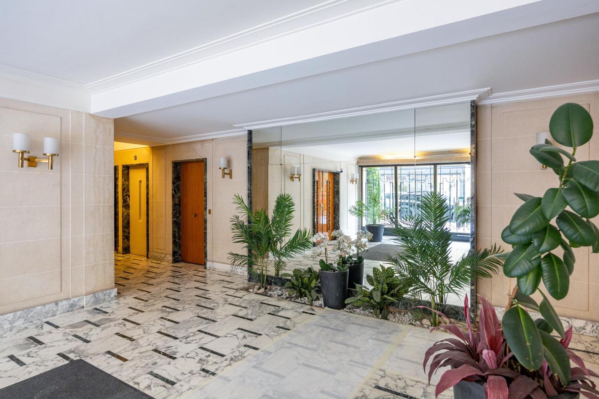 Charming & Cozy Near The Eiffel Tower