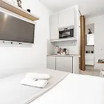 Charming & Cozy Apartment Near The Eiffel Tower